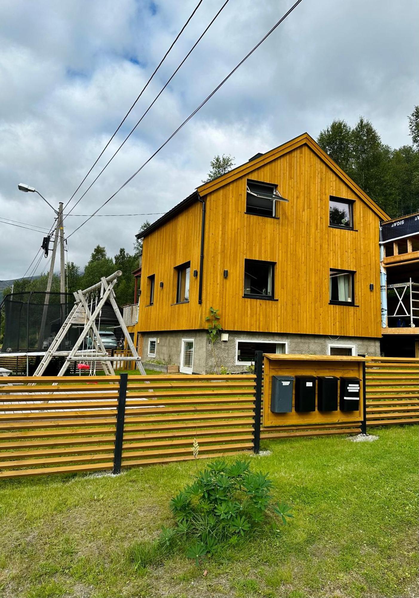 Cozy Fjord Retreat With Firepit And Activities Leilighet Tromsø Eksteriør bilde